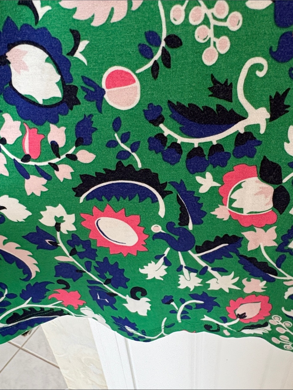 Boden of London Green, Pink and Royal Floral Print Easy-fit Short Sleeve Dress - Picture 5 of 12